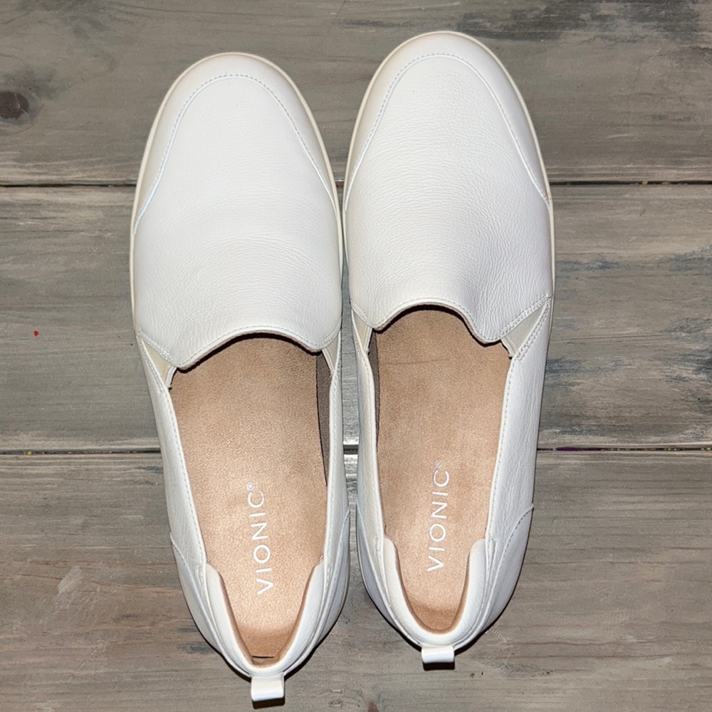 Vionic White Minimalist Slip-On Sneakers